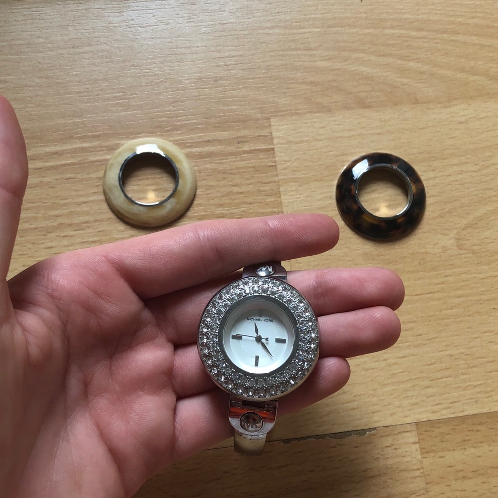 michael kors watch with detachable borders